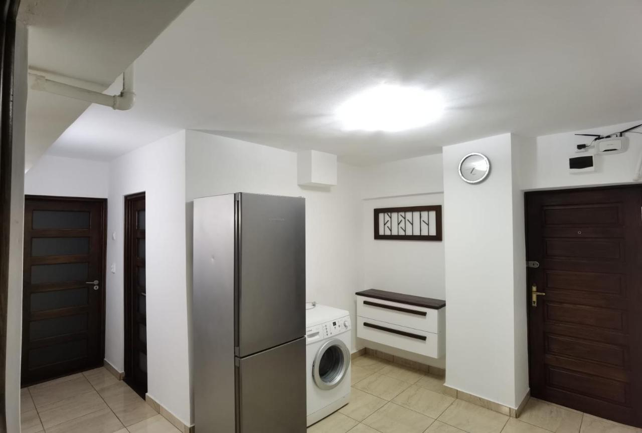 Apartament - Central Târgu Jiu エクステリア 写真