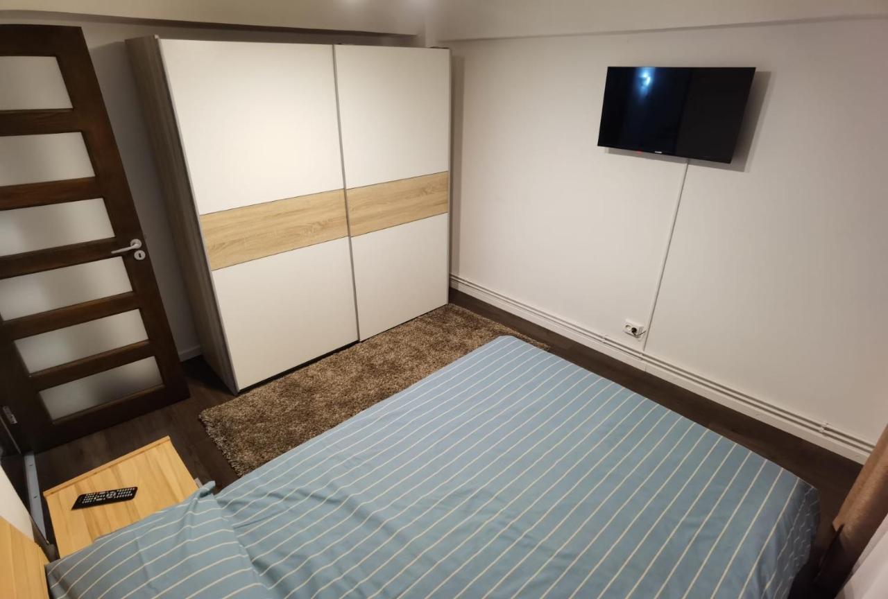 Apartament - Central Târgu Jiu エクステリア 写真